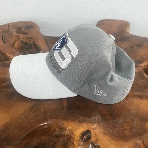 SOLD New Era World Series LA Cap - Picture 3 of 6